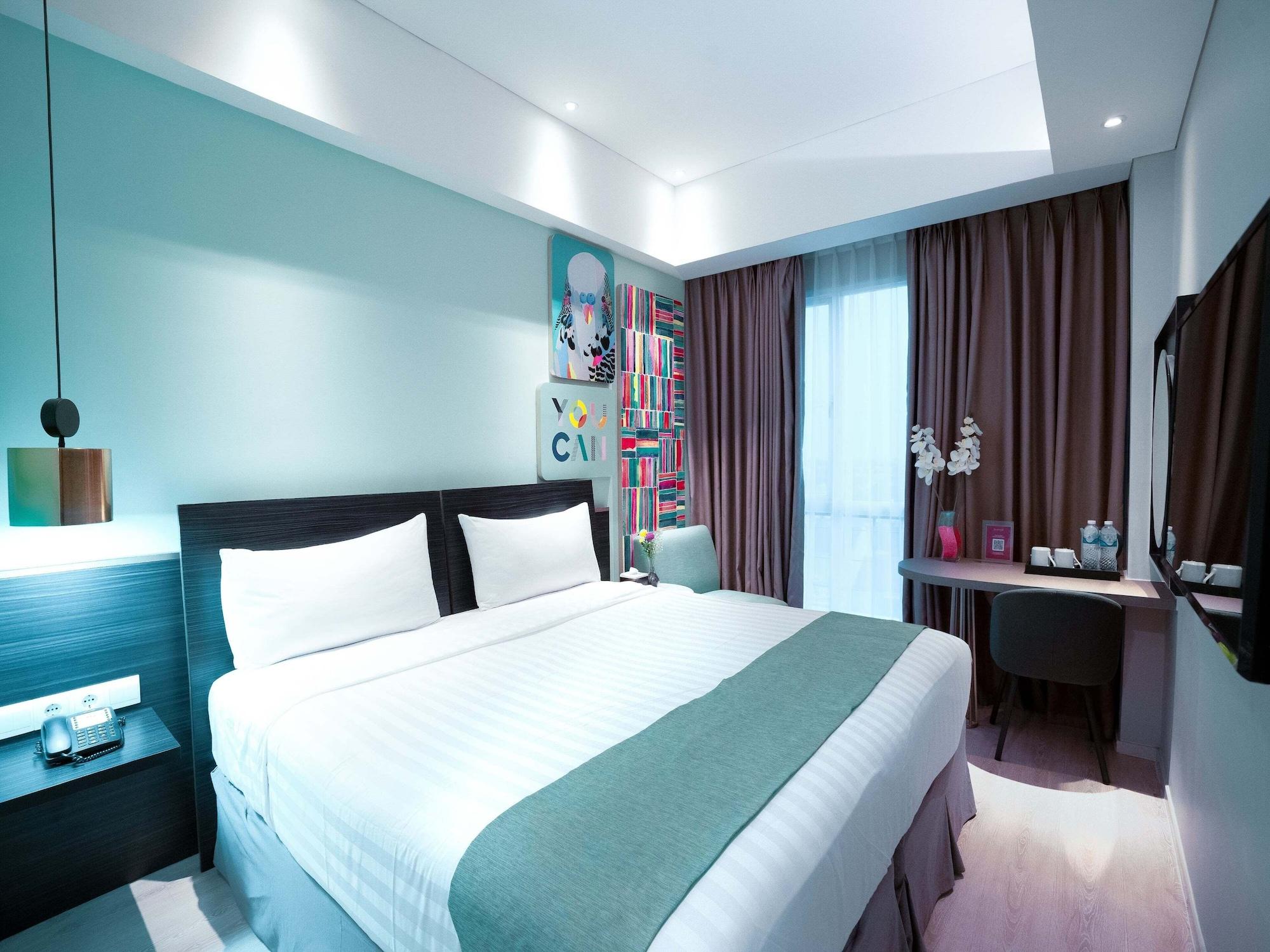 Brits Hotel Puri Indah Jakarta Exterior foto